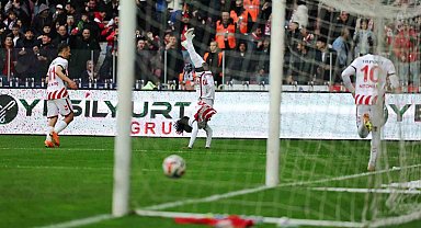 Trendyol Süper Lig: Samsunspor: 2 - Beşiktaş: 1