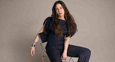 Trendyolmilla'nın yeni marka yüzü Demet Özdemir oldu