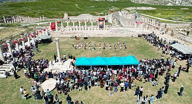 Tripolis Antik Kenti çocukların bayramına ev sahipliği yaptı