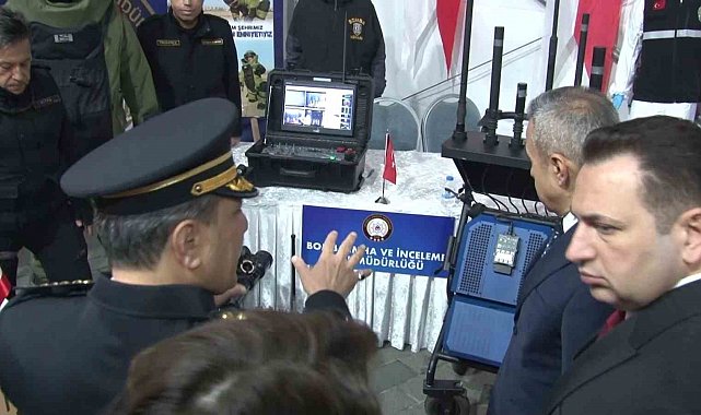 Türk Polis Teşkilatı'nın kuruluşunun 181. yıl dönümünde Cumhuriyet Anıtı'na çelenk bırakıldı