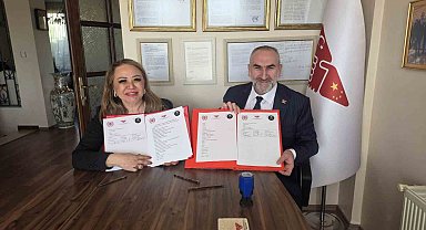 Türkiye - Çin arasında "Sağlık, Sanayi ve Ticarette Stratejik" iş birliği protokolü imzalandı