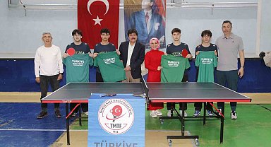 Türkiye üçüncüsü Menteşe Anadolu Lisesine federasyondan tenis masası