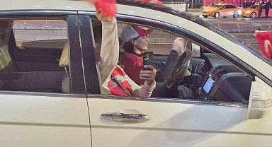 Türkiye'nin 24 yıl sonra Dünya Kupasına gitmesi Ankara'da coşku ile kutlandı