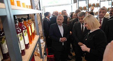 Türkiye'nin ilk 'ekolojik market'i açıldı