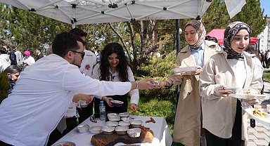Türkiye'nin lezzetleri Kastamonu'da buluştu, öğrenciler yoğun ilgi gösterdi