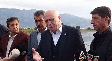 TZOB Genel Başkanı Bayraktar, Manisa'da su altında kalan tarım arazilerini inceledi, destek çağrısı yaptı