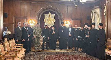 Ukrayna Devlet Başkanı Zelenskiy, Fener Rum Patriği Bartholomeos ile görüştü