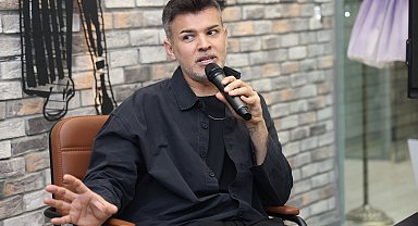 Ünlü modacı deneyimlerini öğrencilerle paylaştı