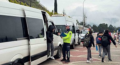 Üzerinde 'Okul Taşıtı' yazısı olmayan servis aracına 2 bin 719 TL ceza