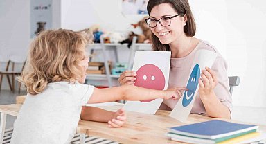 Uzmanından farkındalık uyarısı: "Otizmli çocukları 'düzeltmek' değil 'anlamak' gerekir"