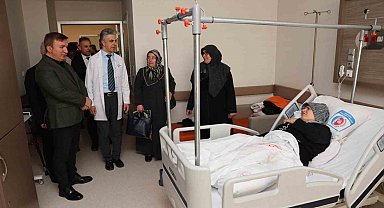 Vali Aydoğdu, hastaların durumu hakkında bilgi aldı