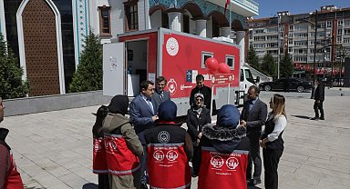 Vali Musa Işın'dan mobil sosyal hizmet aracına yakın takip