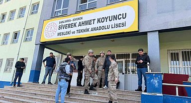 Vali Şıldak: "16 öğrenci yaralandı, saldırgan intihar etti"