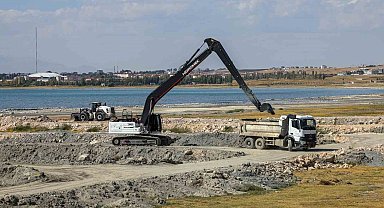 Van Gölü'nde 2 milyon 86 bin metreküp dip çamuru temizlendi
