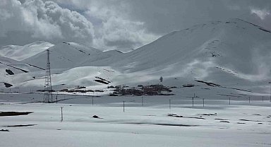 Van'da iki mevsim bir arada