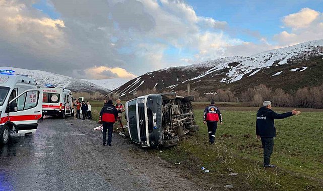 Van'da trafik kazası: 11 yaralı