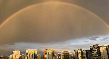 Yağmur sonrası oluşan gökkuşağı hayran bıraktı