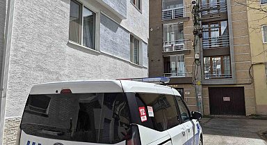 Yakınlarının haber alamadığı şahıs evinde ölü bulundu