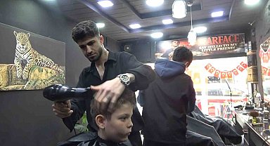 Yalovalı berberden 23 Nisan'da çocuklara ücretsiz tıraş jesti