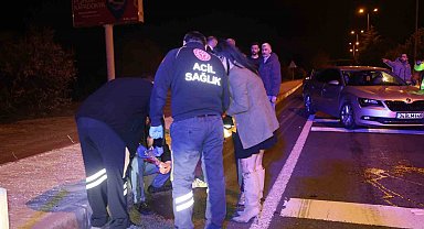 Yardım için durdular, kendilerine küfür edilince alkollü sürücüyü ve arkadaşını darp ettiler