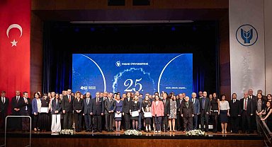 Yaşar Üniversitesi'nde 25'nci yıl gururu