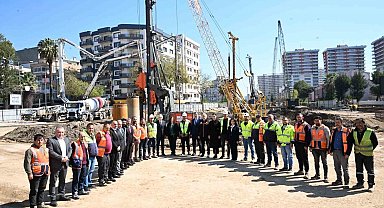 Yeni Dörtyol Köprülü Kavşağı'nda çalışmalar devam ediyor