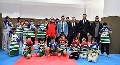Yeşilyurt Belediyesi'nden İkizce'ye modern spor salonu yatırımı
