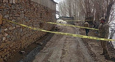 Yıkılma tehlikesi bulunan ahır güvenlik çemberine alındı