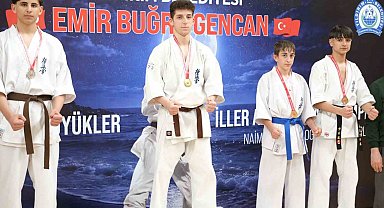 Yıldırımlı karatecilerden madalya yağmuru