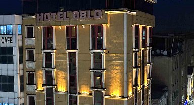 Yüksekova'ya sığırcık akını