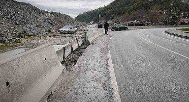 Zonguldak'ta kontrolden çıkan araç kaza yaptı