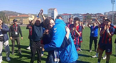 Zonguldak'ta yeşil sahada çifte mutluluk