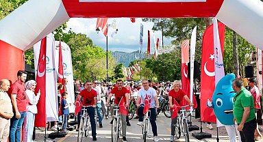 19 Mayıs ruhuyla umuda pedal çevirdiler