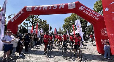 19 Mayıs'ta Sultanahmet'ten Dolmabahçe'ye pedal çevirdiler