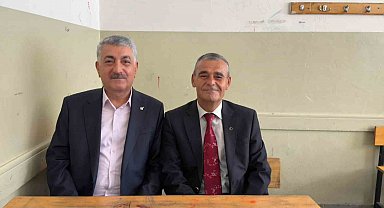 42 yıl sonra aynı sırada buluştular