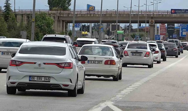 43 ilin geçiş noktasında bayram hareketliliği devam ediyor