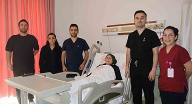 5 saat süren mikro operasyon başarıyla tamamlandı: Kendi dokusuyla hayata tutundu