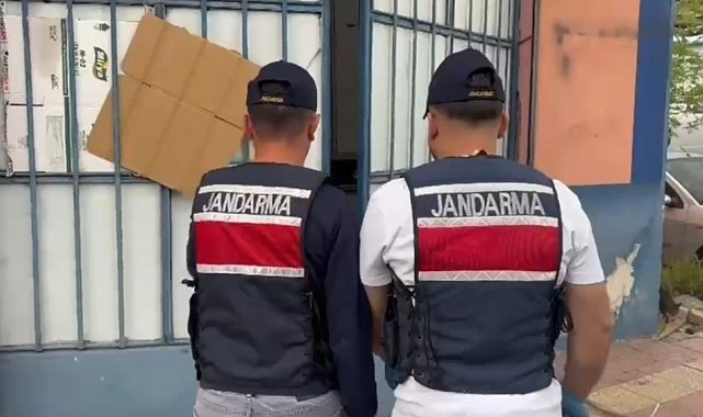 Adana ve Konya'da 13 bin 633 litre kaçak alkol ele geçirildi