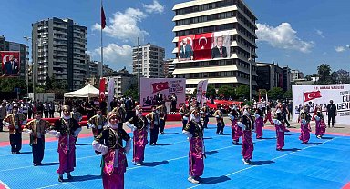 Adana'da 19 Mayıs Gençlik ve Spor Bayramı kutlandı