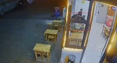 Adana'da 5 döner yiyip hesap ödemeden gittiler