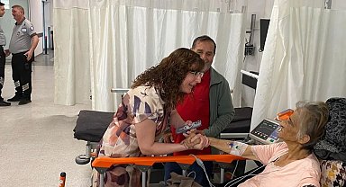 ADÜ Hastanesi Başhekimi Uysal hastalar ve hastane çalışanları ile bayramlaştı