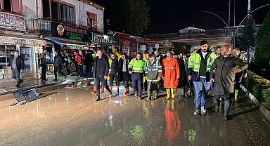 AFAD: "Su baskınlarının yol açtığı olumsuzlukları bertaraf etmek üzere bin 513 personel ve 196 AFAD gönüllüsü ile müdahale hizmetleri yerine getirilmiştir"