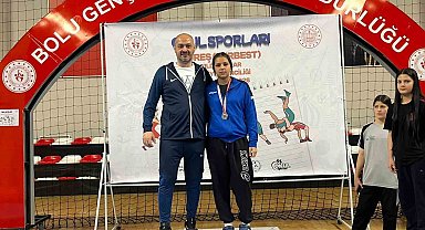 Afyonkarahisarlı güreşçi Türkiye ikincisi oldu