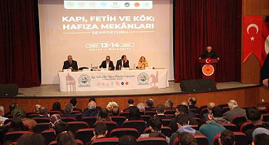 Ahlat'ta "Kapı, Fetih ve Kök: Hafıza Mekanları" sempozyumu