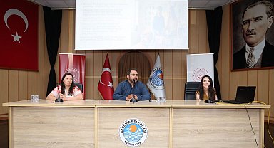 Akdeniz'de 'Özel Gereksinimli Bireyler ve Ev Yaşamı' paneli düzenlendi