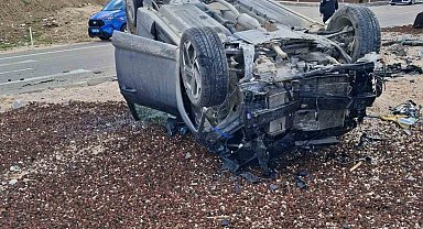 Aksaray'da iki otomobil çarpıştı: 1 ölü, 2 yaralı