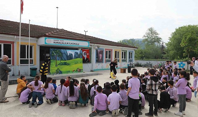 Akyazı'da 5 bin öğrenci tiyatro ile buluşuyor