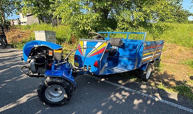 Alaplı'da tarım aracı devrildi: 3 yaralı