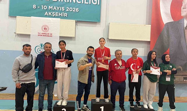 Alaşehir'in güçlü bilekleri Konya'da kürsüye çıktı