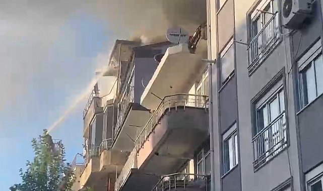 Amasra'da çatı yangını: Evlerindeki çifti vatandaşlar kurtardı
